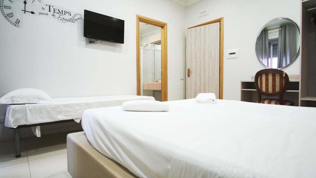 Hotel Cesare 14 Neapel Exterior foto